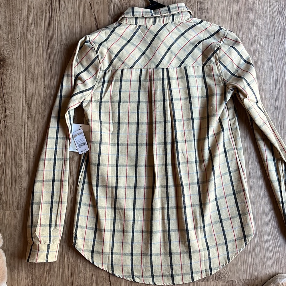 Women’s flannel - Picture 2 of 2